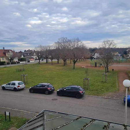 F2 Chez Cathy Et Mike *